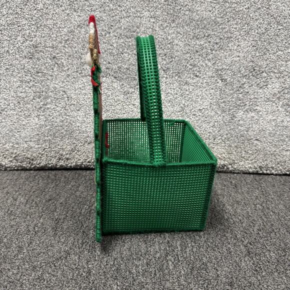 Vintage Handmade Plastic Canvas Christmas Bear Tree Basket Needlepoint Holiday - Picture 2 of 10